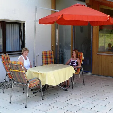 Cozy Apartment in Gleissenberg Bavaria near Forest *