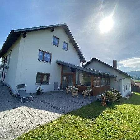 Cozy Apartment in Gleissenberg Bavaria near Forest Appartement *